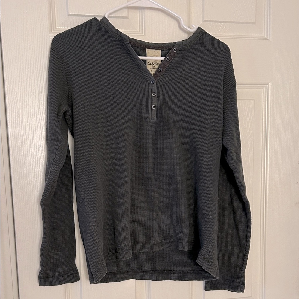 Cabela's Dark Gray-Sage Green Waffle Knit Henley Long-Sleeve Top